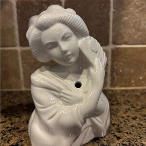 Vintage Geisha Bust  Incense Holder Bud Vase White Porcelain